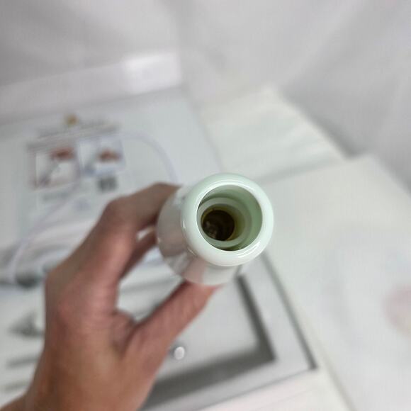 NuDerma Handheld Skin Therapy Wand Machine w/Neon – Anti-Aging - Skin Tightening - Picture 5 of 16